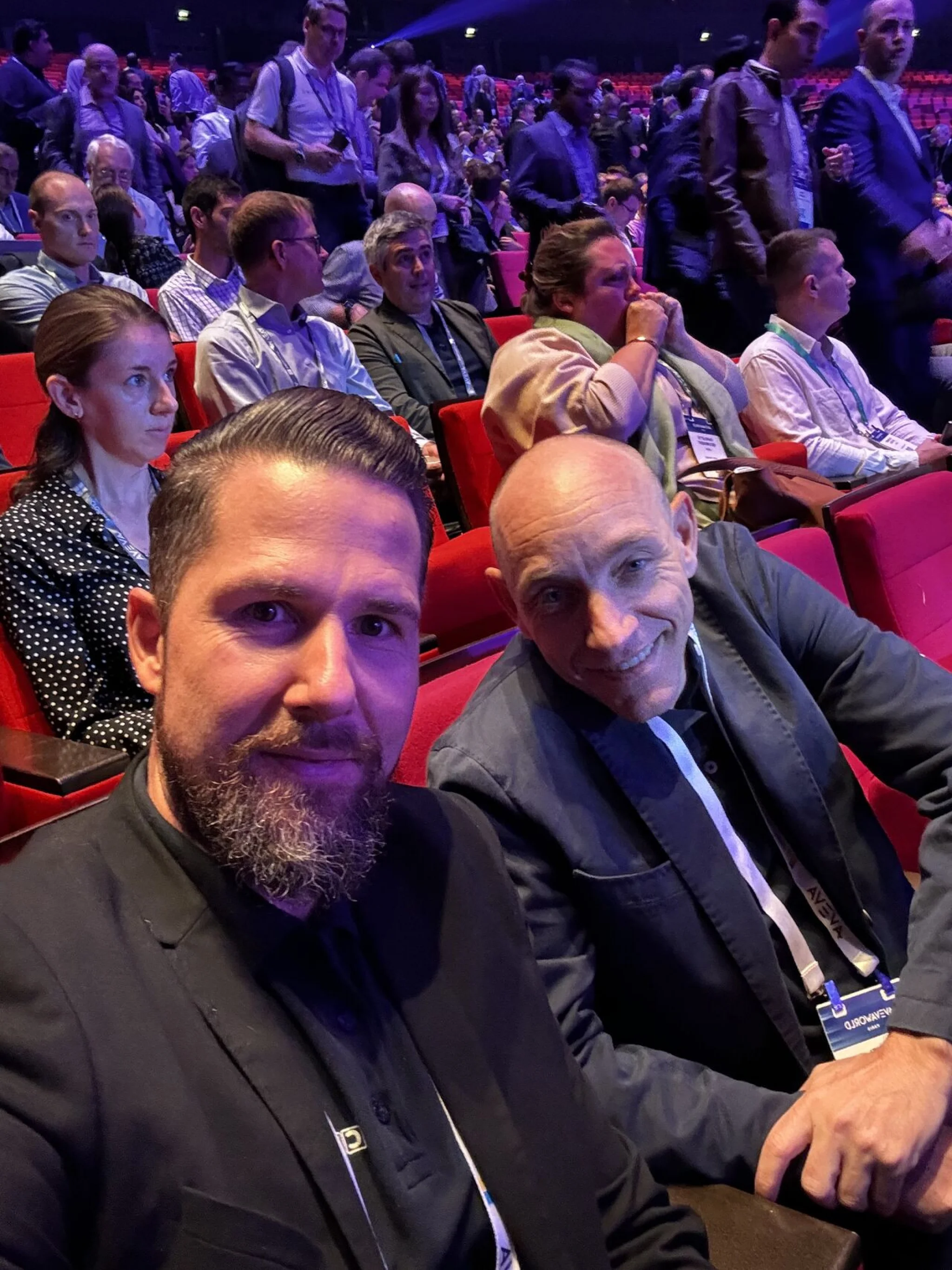 links Stefan Kramberg, rechts Manuel Harsch an der AVEVA World Paris.