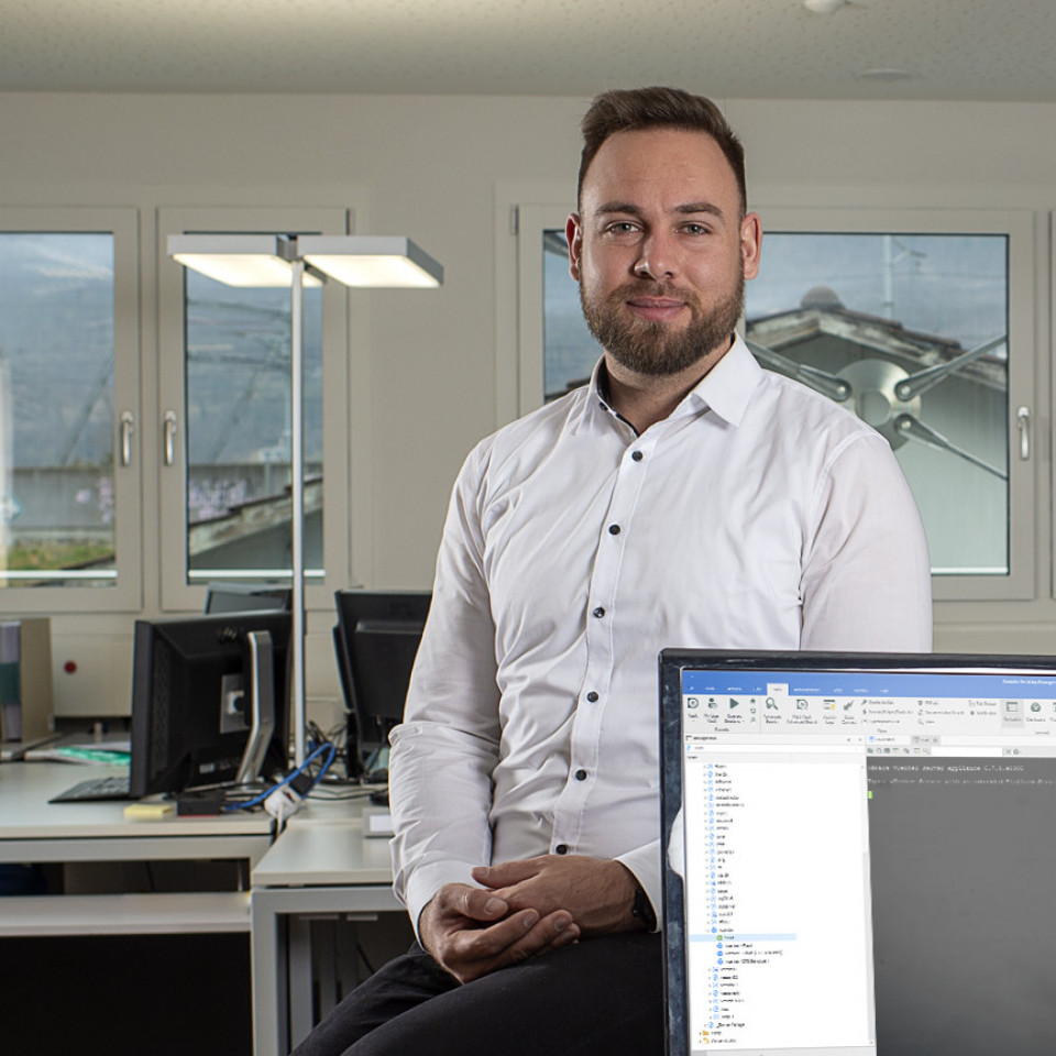 Vom Studenten zum Spezialisten. Heute betreut Michael Gempp als IT-Spezialist bei ControlTech Engineering AG Grossprojekte wie pRED von Roche und ist hier für die Netzwerkinfrastruktur wie auch für die Netzwerksicherheit des Gebäudekomplexes verantwortlich.